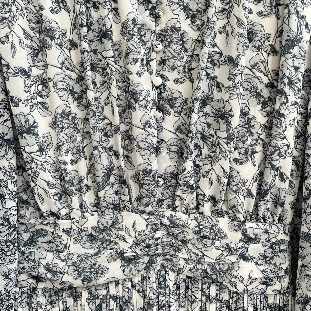 Ivy City Co Mini Brynley Floral Long Puff Sleeve Dress Blue White Girls 11/12